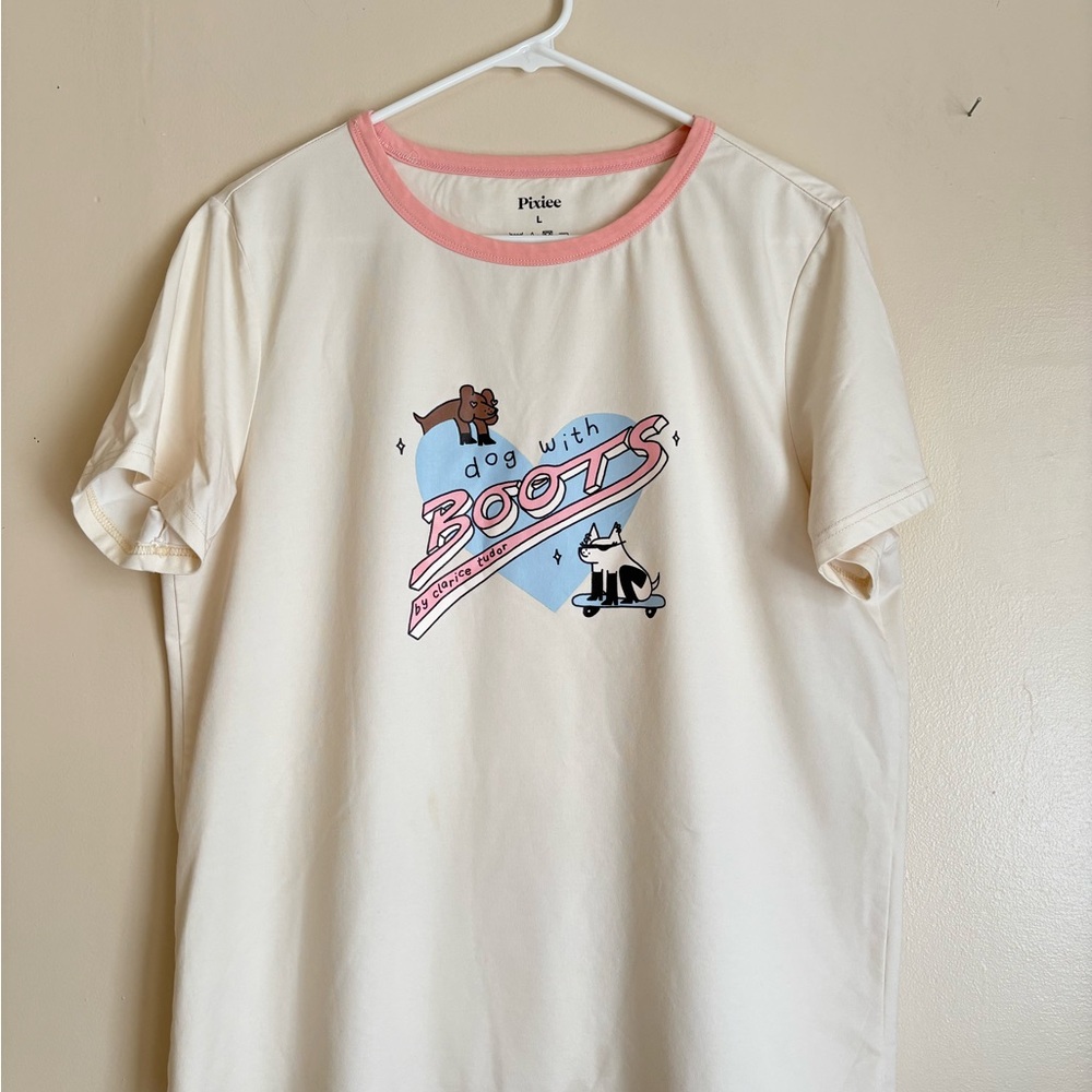 “Dog With Boots” Clarice Tudor Comic Graphic Tee in Cream and Pink Adult L